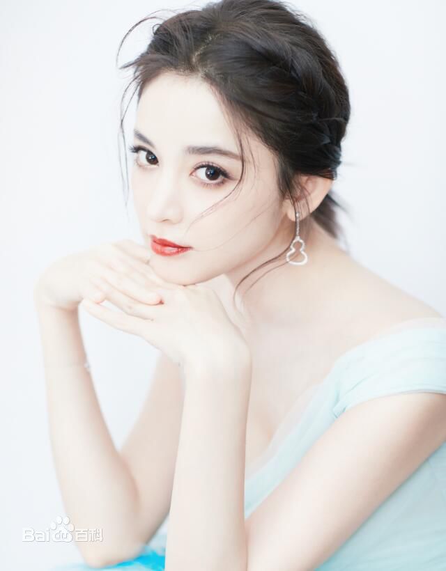 最新古力娜扎尔·拜合提亚尔(Gulinazhaer Baihetiyaer、Gulnazar)性感图片