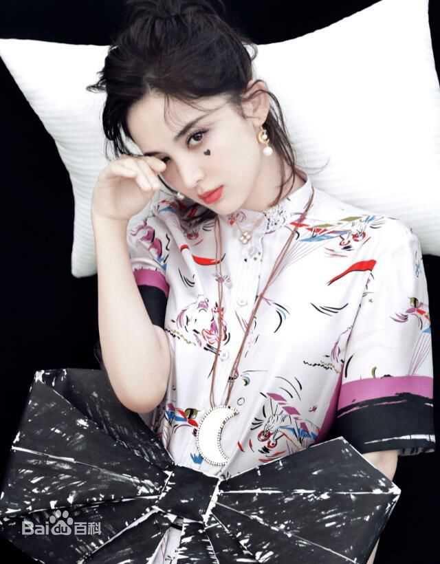 最新古力娜扎尔·拜合提亚尔(Gulinazhaer Baihetiyaer、Gulnazar)性感图片