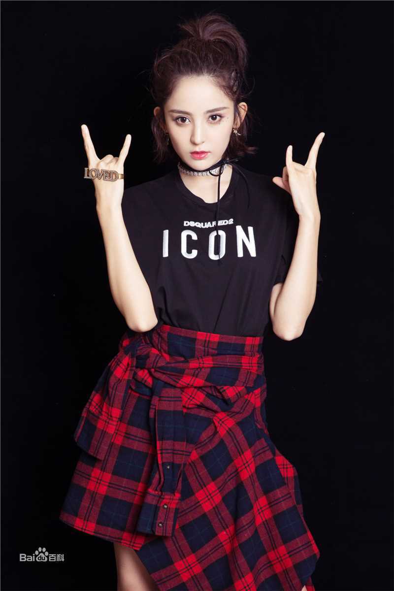 古力娜扎尔·拜合提亚尔(Gulinazhaer Baihetiyaer、Gulnazar)概述图册前后照片