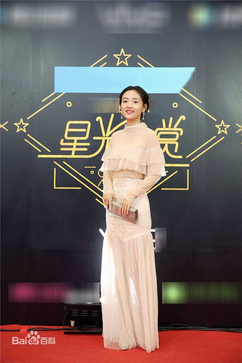 吴倩(Janice)腾讯视频星光大赏年度突破电视剧女演员性感图片壁纸