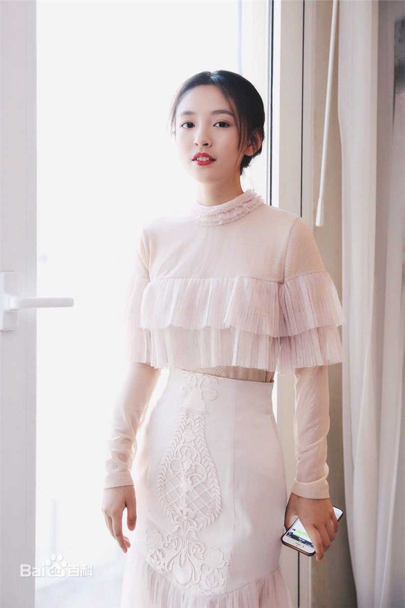 吴倩(Janice)腾讯视频星光大赏年度突破电视剧女演员性感图片壁纸