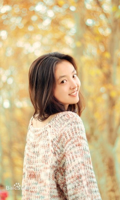 吴倩(Janice)早年美图素颜照壁纸