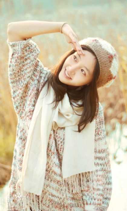 吴倩(Janice)早年美图素颜照壁纸