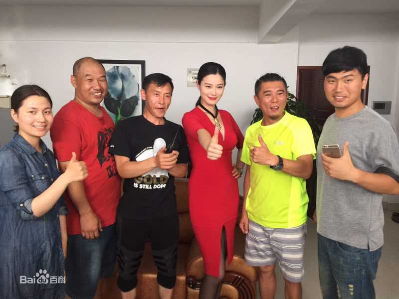 常晓阳电视剧“欢天喜地过大年”工作照图片图集