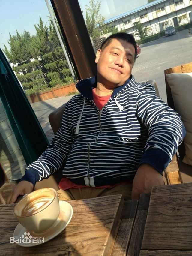 姜凯阳导演生活照生活照