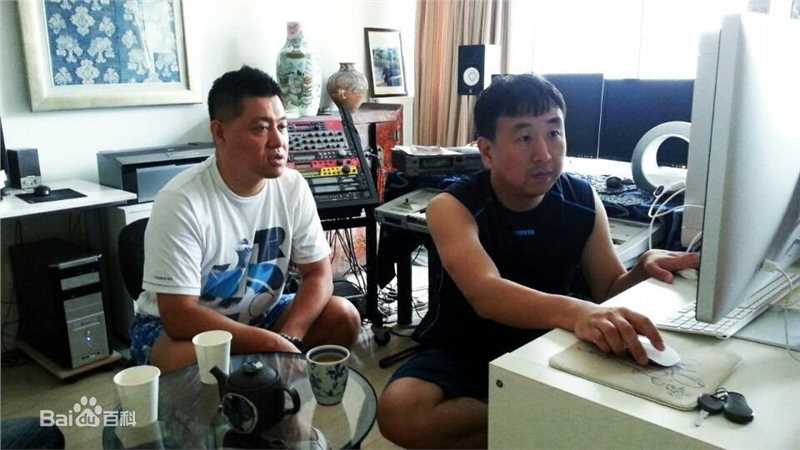 姜凯阳导演工作照性感图片图集