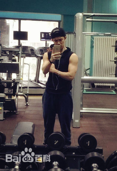 任嘉伦(Allen)性感图片图集