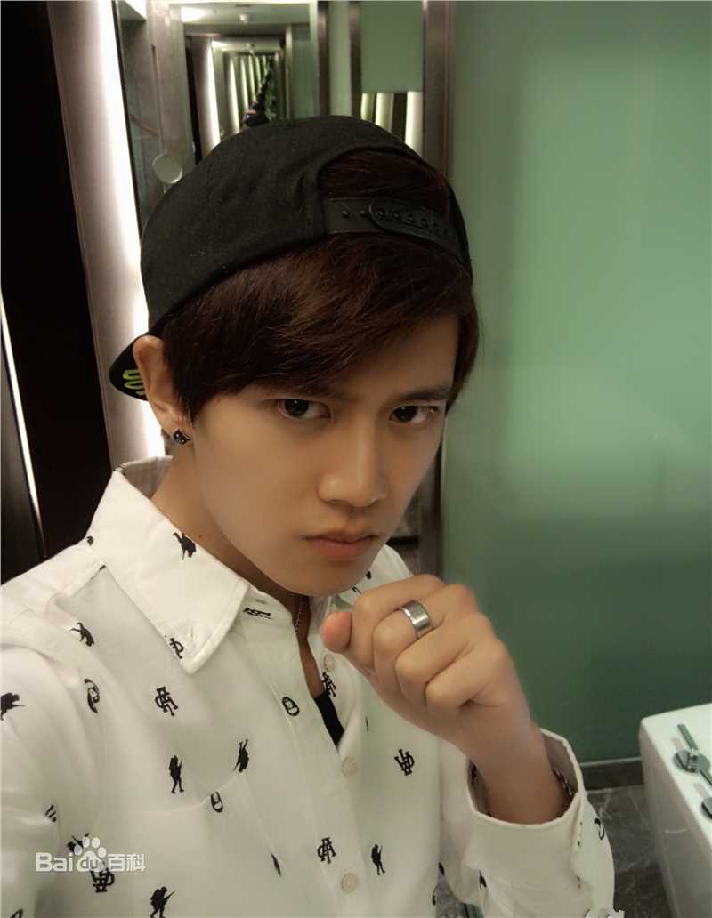 任嘉伦(Allen)性感图片图集