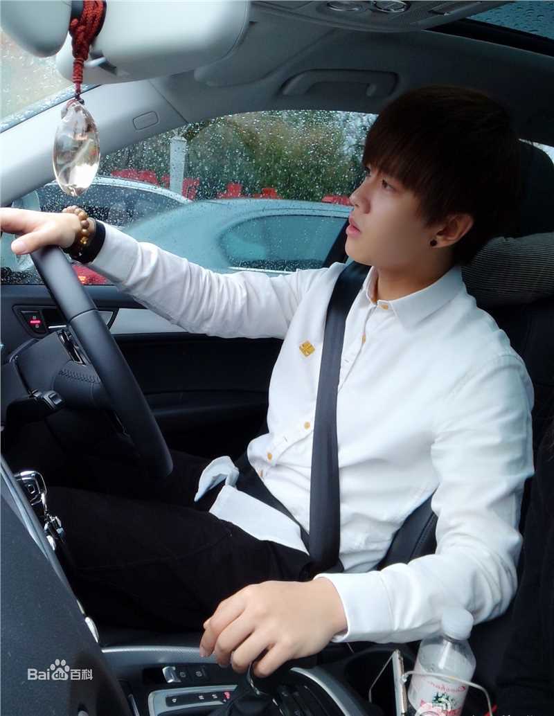 任嘉伦(Allen)性感图片图集