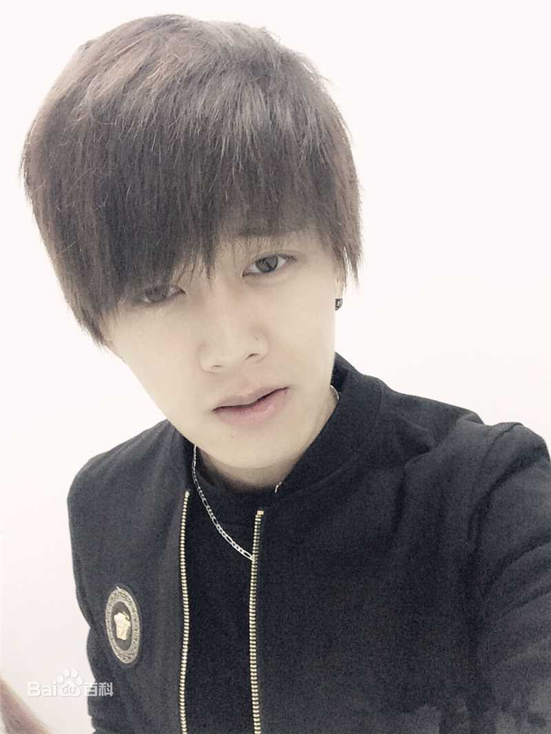 任嘉伦(Allen)性感图片图集