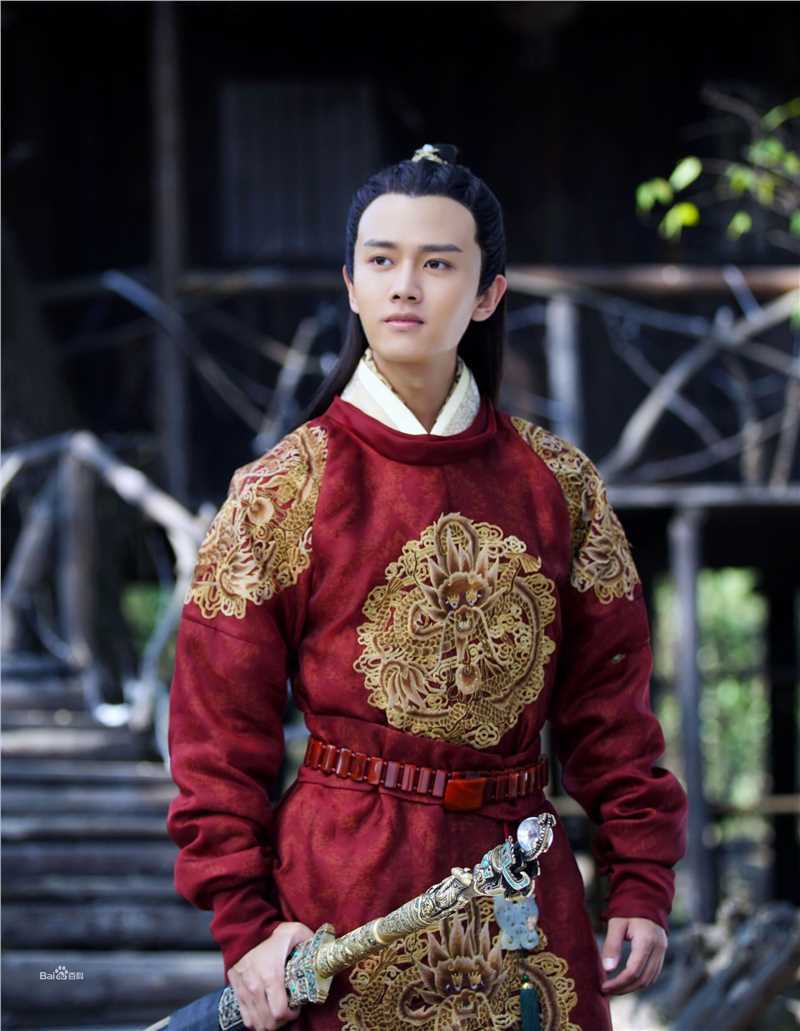 最新任嘉伦(Allen)在《大唐荣耀》饰李俶中的壁纸