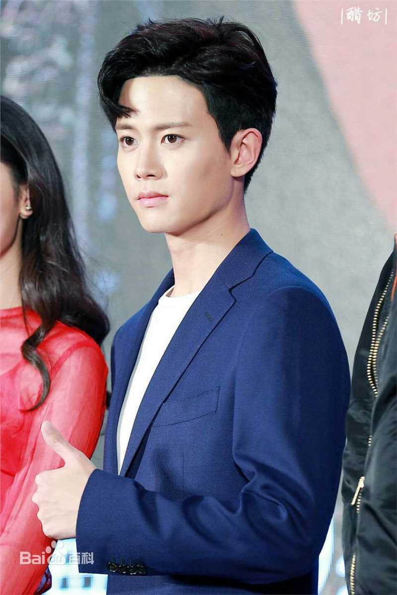 任嘉伦(Allen)活动宣传素颜照相册