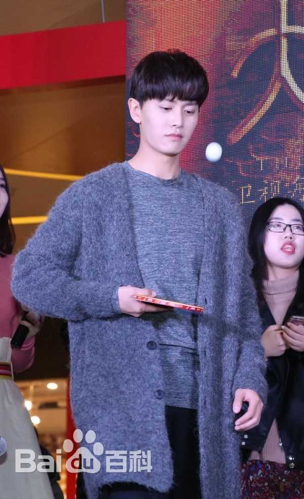 任嘉伦(Allen)活动宣传素颜照相册