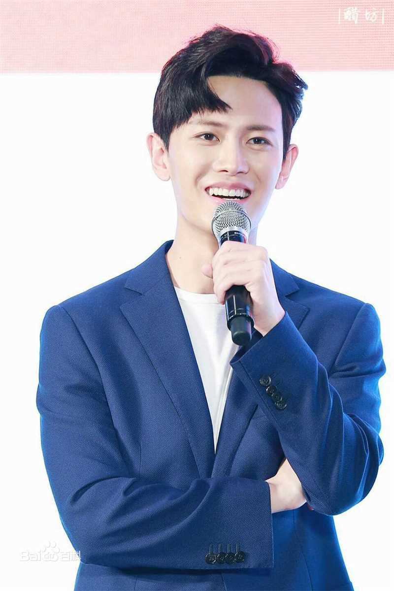 任嘉伦(Allen)活动宣传素颜照相册