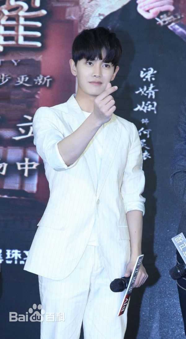 任嘉伦(Allen)活动宣传素颜照相册