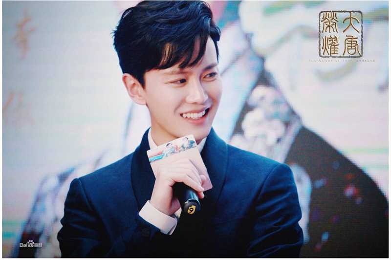 任嘉伦(Allen)活动宣传素颜照相册