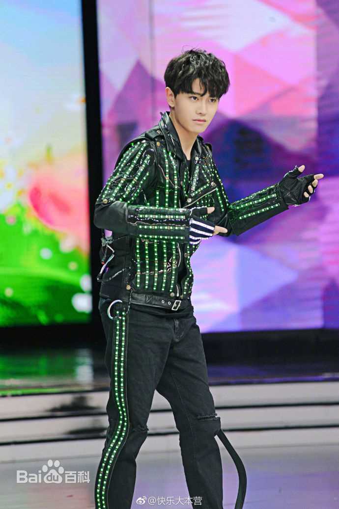 任嘉伦(Allen)快乐大本营素颜照相册