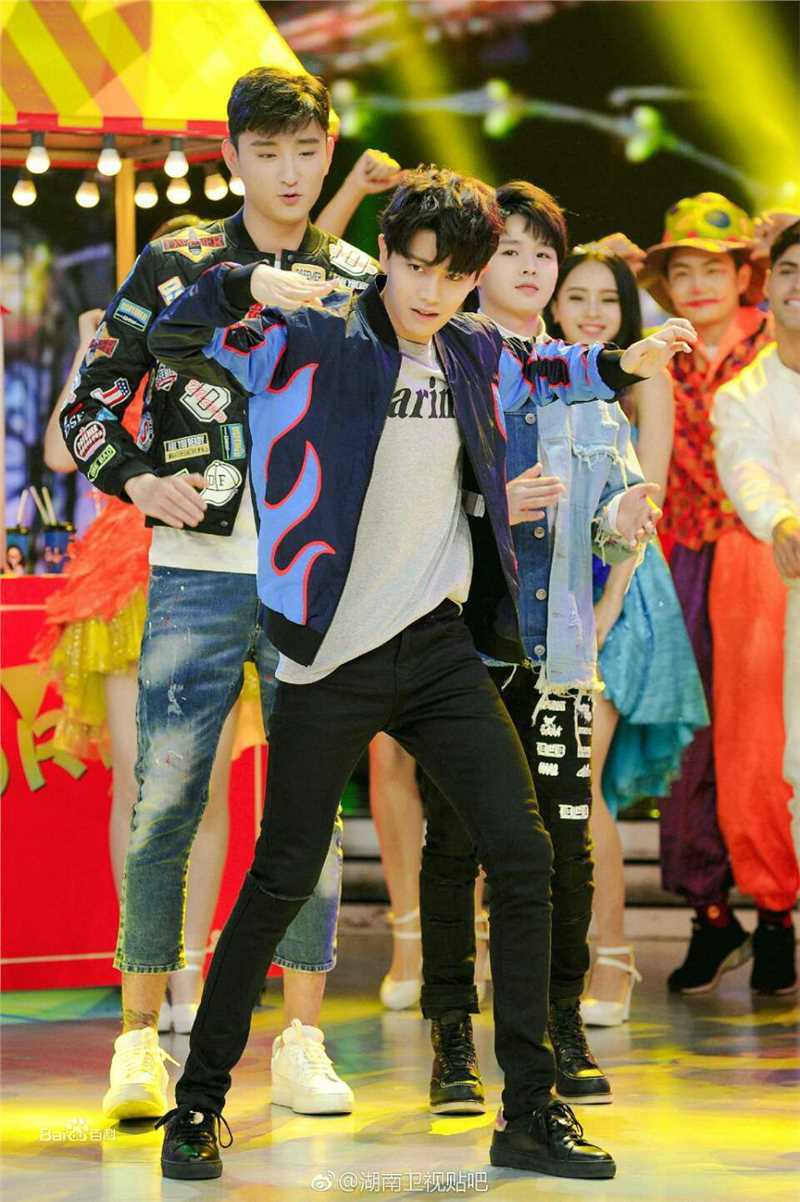 任嘉伦(Allen)快乐大本营素颜照相册