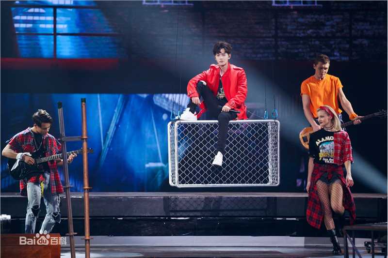 任嘉伦(Allen)跨界歌王前后照片