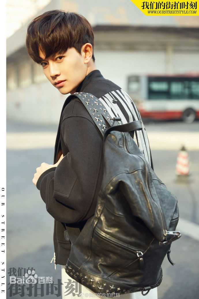 任嘉伦(Allen)我们的街拍时刻图片图册