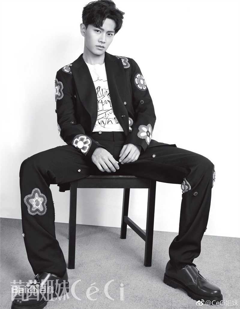 任嘉伦(Allen)CeCi姐妹图册