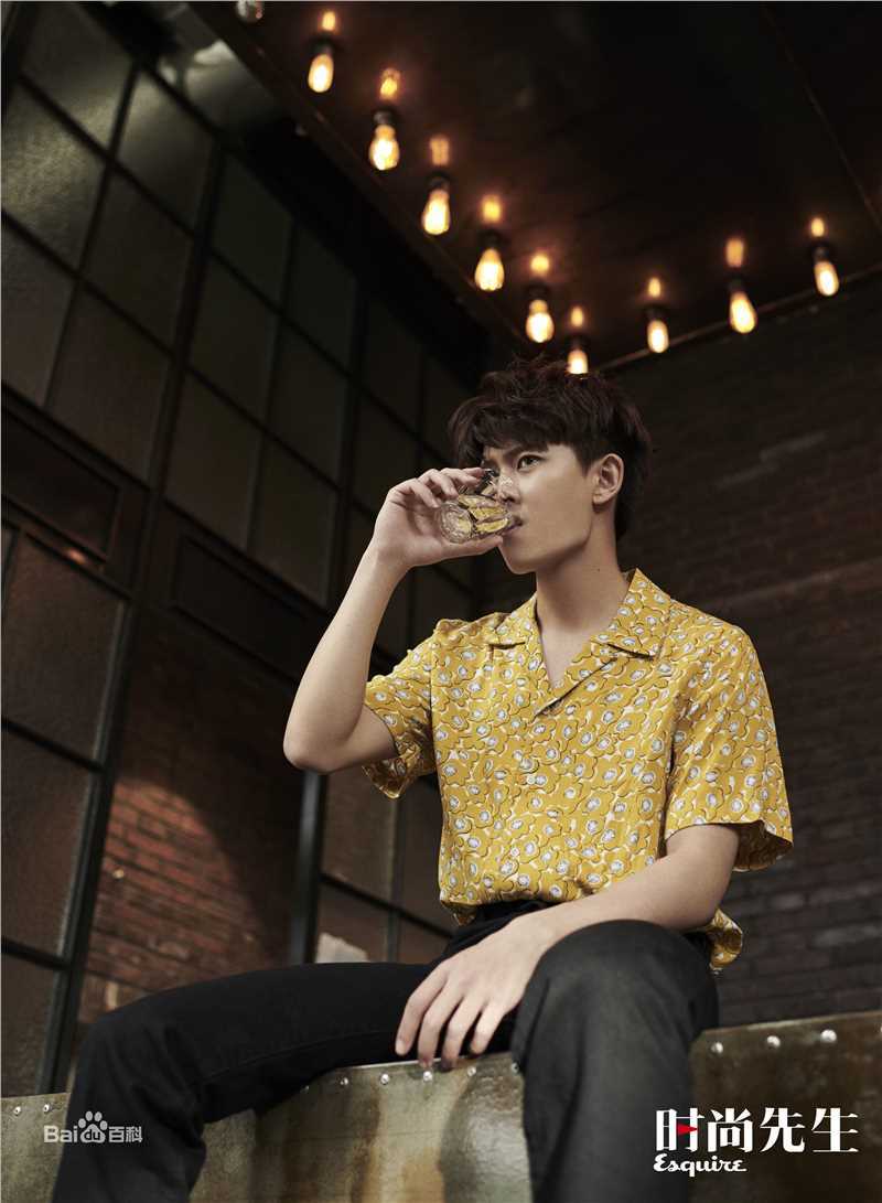 任嘉伦(Allen)时尚先生性感图片壁纸