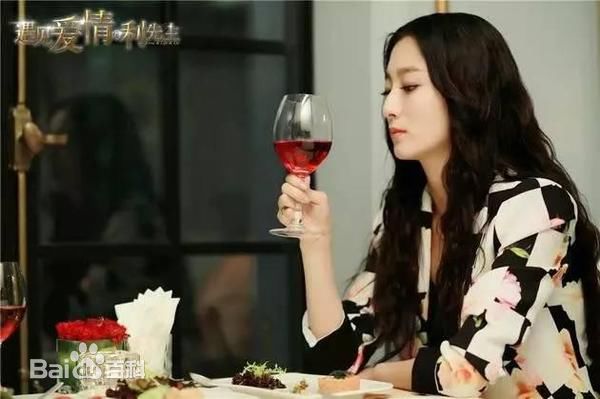 叶青(Julia)电视剧《遇见爱情的利先生》剧照