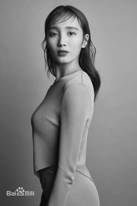 王紫璇(CiCi)宣传照壁纸壁纸