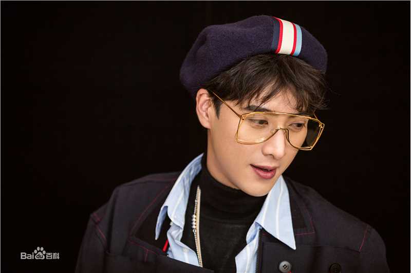 应昊茗最新别样青春壁纸