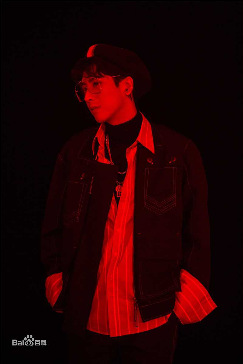 应昊茗最新别样青春壁纸