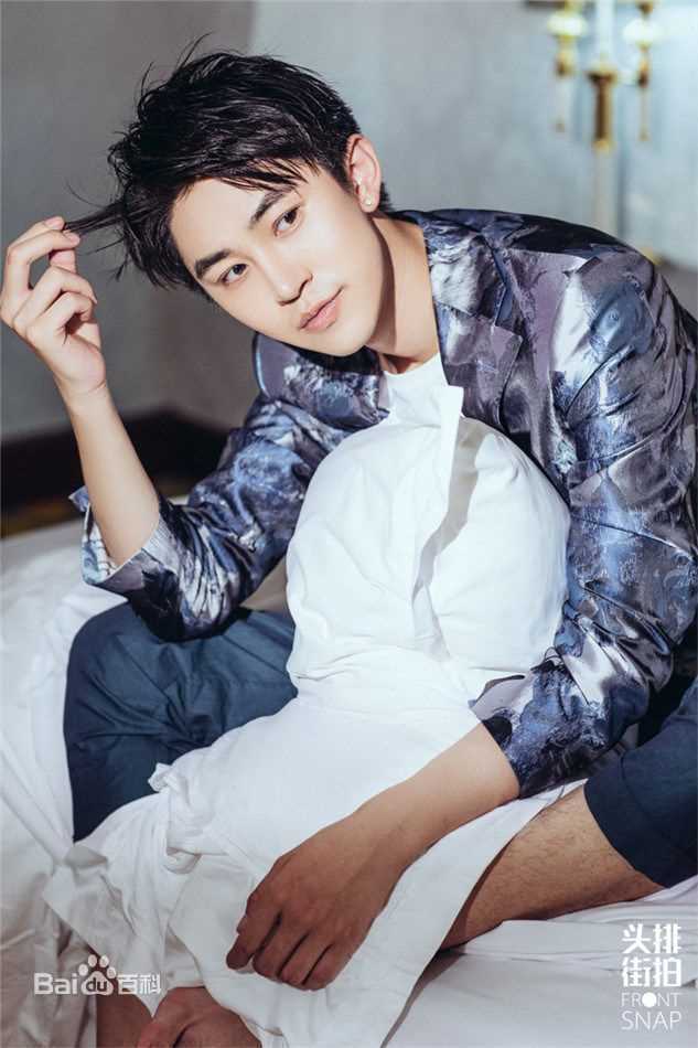 代超头排街拍壁纸壁纸