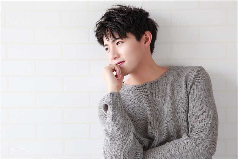 黄圣池最全杂志、街拍、相册