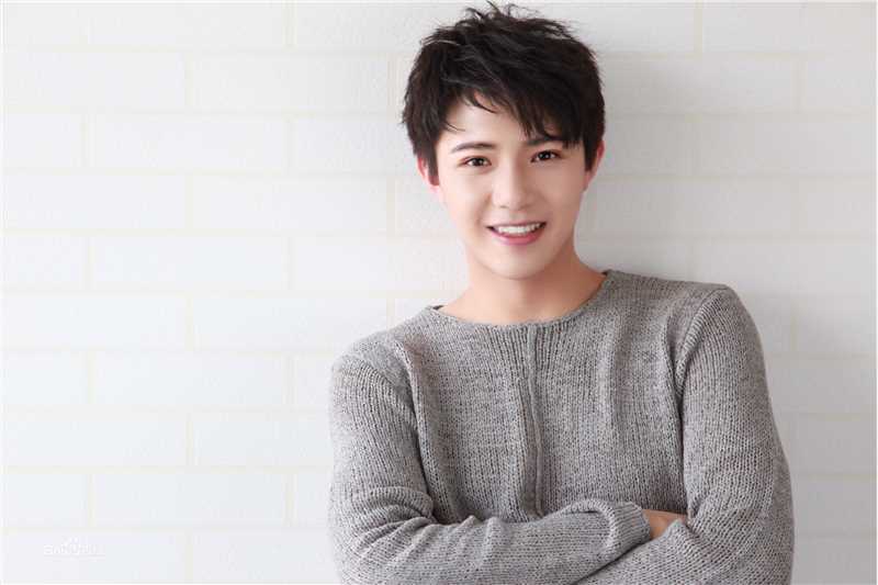 黄圣池最全杂志、街拍、相册