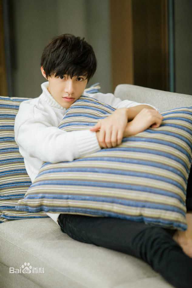 黄圣池最全杂志、街拍、相册