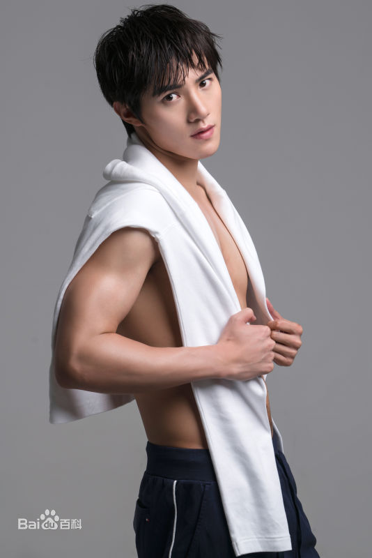 黄圣池最全杂志、街拍、相册