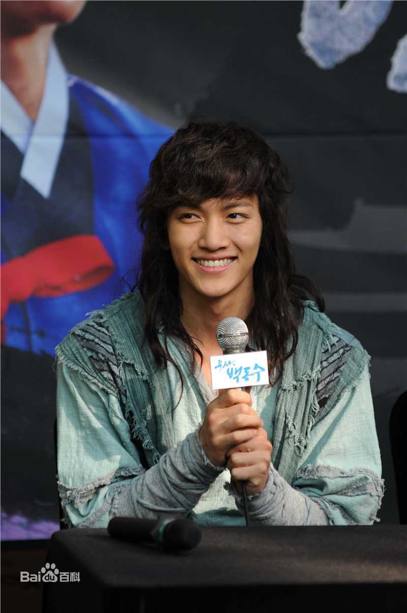 池昌旭(Ji Chang Wook、チ チャンウク)武士白东【2011】壁纸壁纸