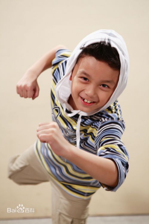 最全吴磊(Leo)在《家有外星人》唐不苦中的相册