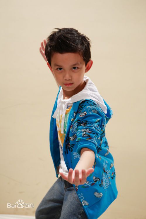 最全吴磊(Leo)在《家有外星人》唐不苦中的相册