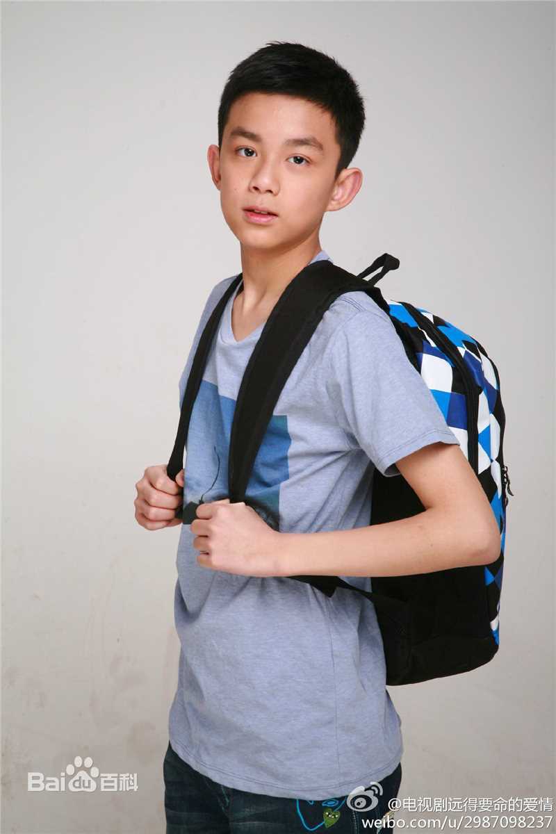 精选吴磊(Leo)在《远得要命的爱情》孟响中的图册