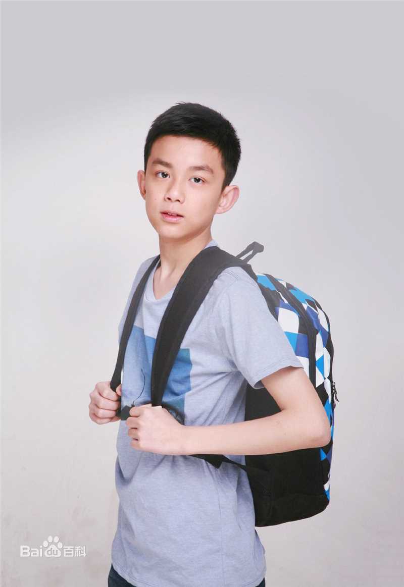 精选吴磊(Leo)在《远得要命的爱情》孟响中的图册