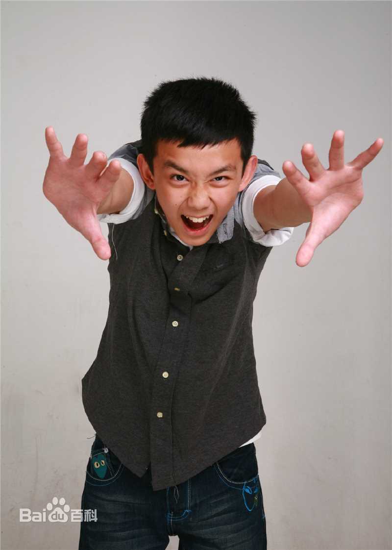 精选吴磊(Leo)在《远得要命的爱情》孟响中的图册