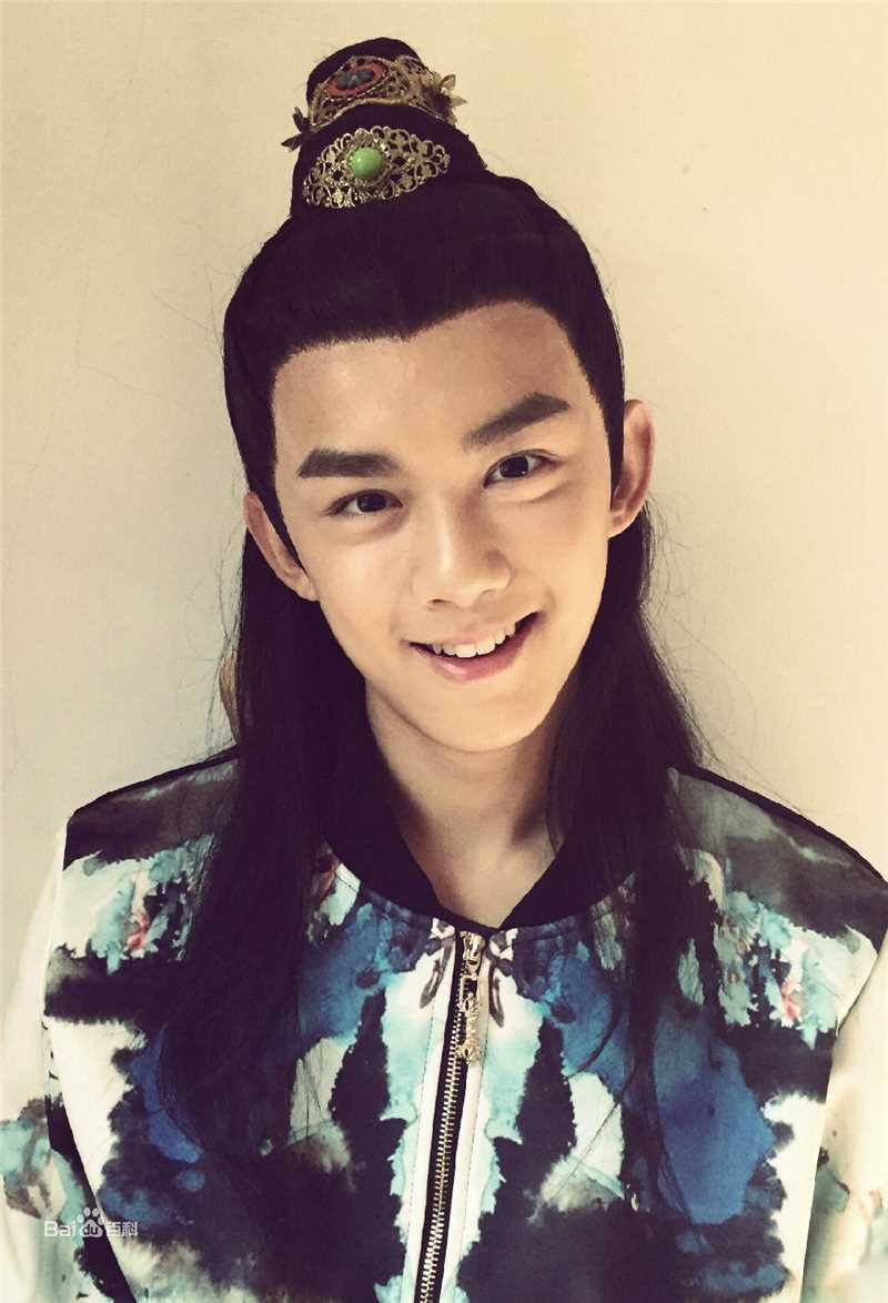 吴磊(Leo)在《山海经之赤影传说》石佩佩中的