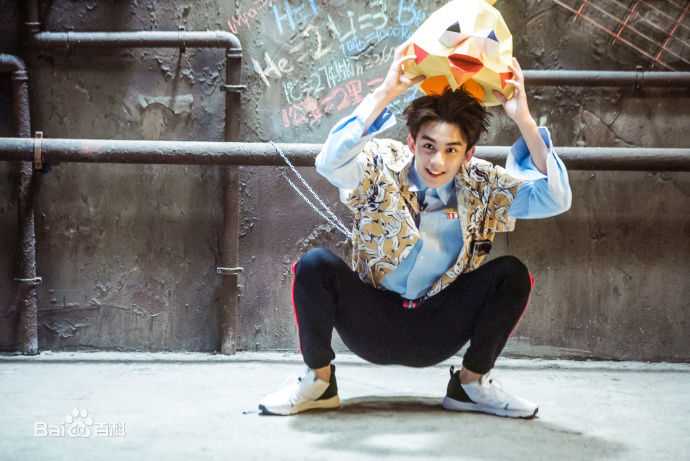 吴磊(Leo)明星大侦探第三季前后照片