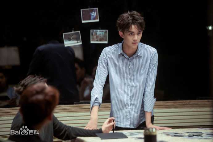 吴磊(Leo)明星大侦探第三季前后照片