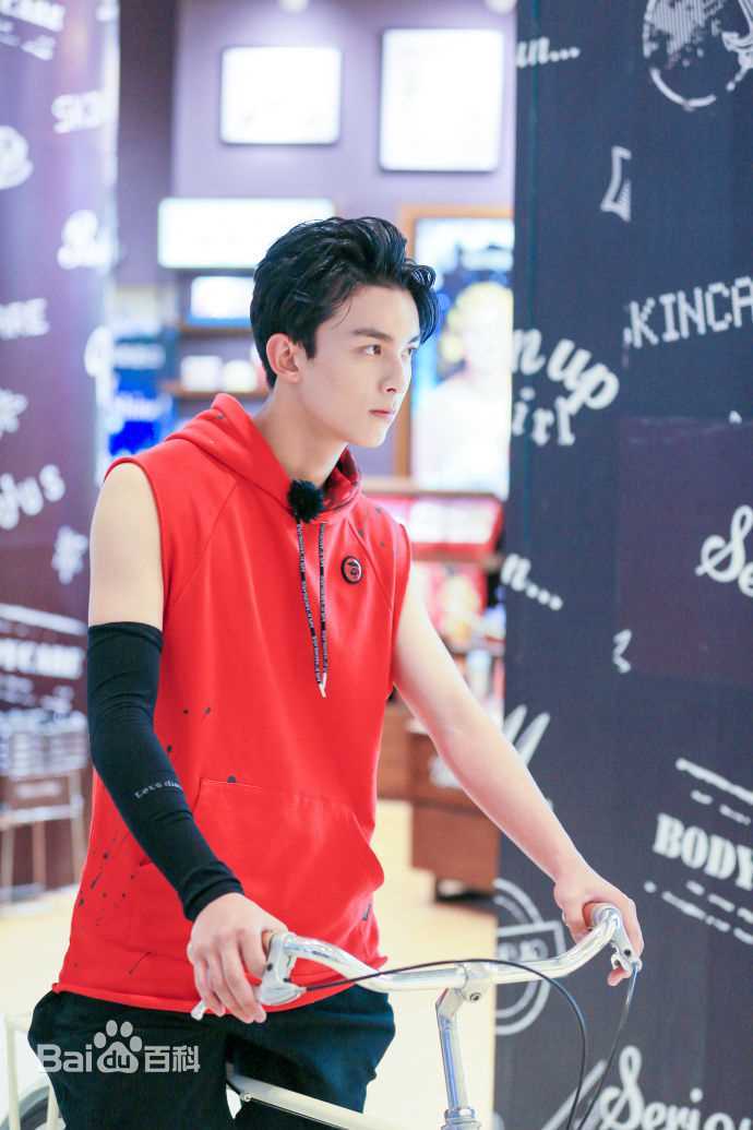 最新吴磊(Leo)在《七十二层奇楼》中的壁纸