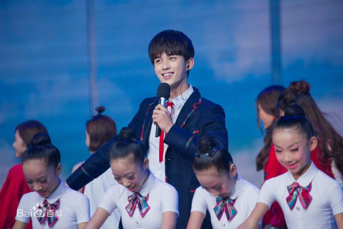 吴磊(Leo)开学第一课前后照片