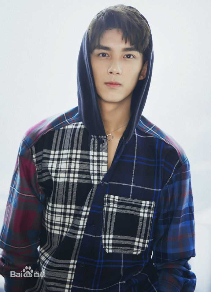 吴磊(Leo)出席代言品牌活动图片图集