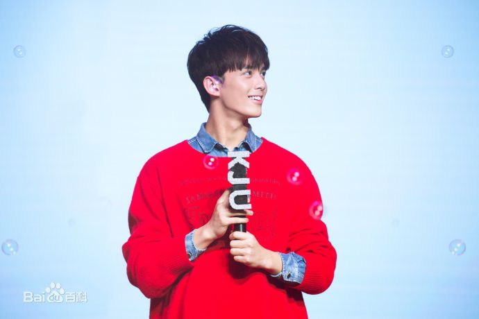 吴磊(Leo)出席代言品牌活动图片图集