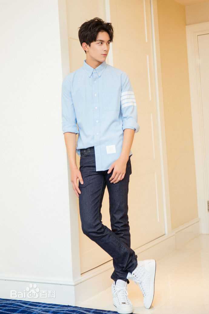 吴磊(Leo)出席代言品牌活动图片图集