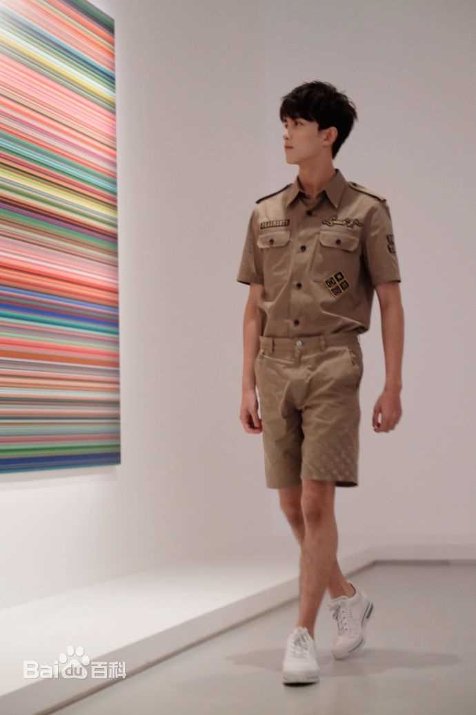 吴磊(Leo)出席活动前后照片